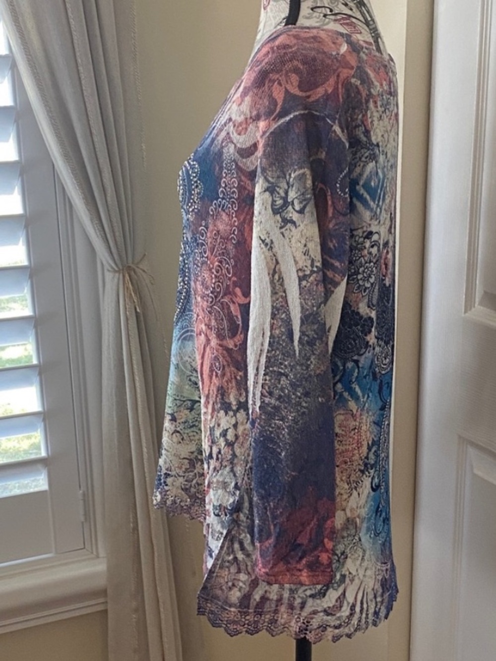 Reba Paisley Lace Hem Tunic Top Blue Pink Boho Size Large Made in USA - Picture 4 of 9